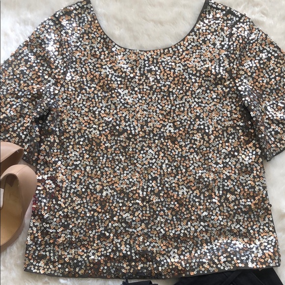 Express Sequin Top - Picture 2 of 6
